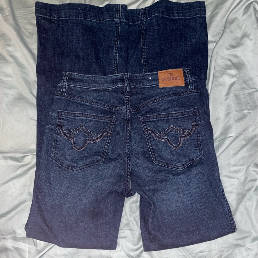 SHYANNE WOMEN’S TONAL FLARE LEG RIDING JEANS 29x32